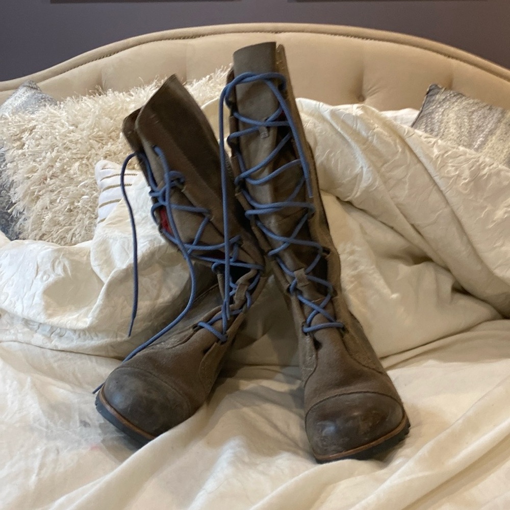 Sorel lace up high boots